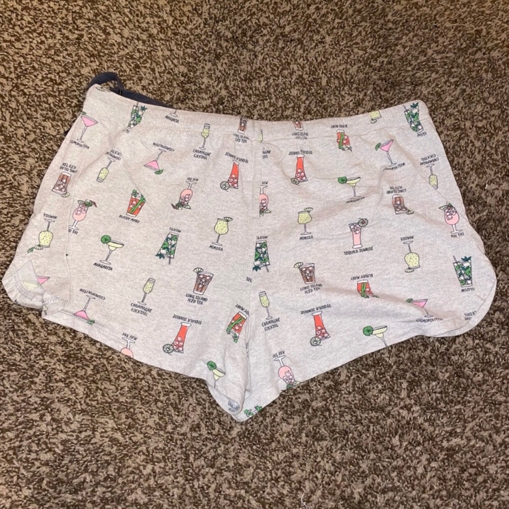 Pajama set - Picture 4 of 7